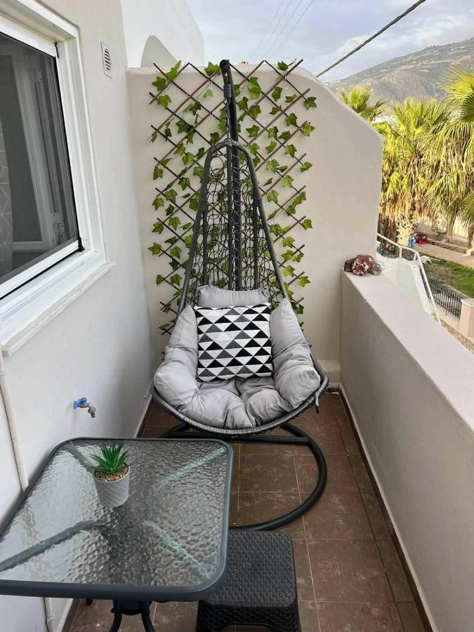 Beach Apartment Edem First Floor เปริโวลอส ภายนอก รูปภาพ